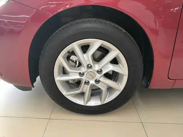 Nissan Tiida — Фото автомобиля 22