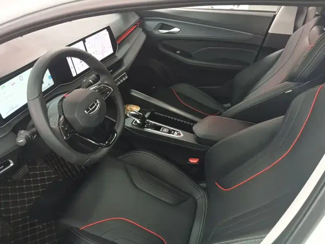 Geely Binrui — Фото автомобиля 10