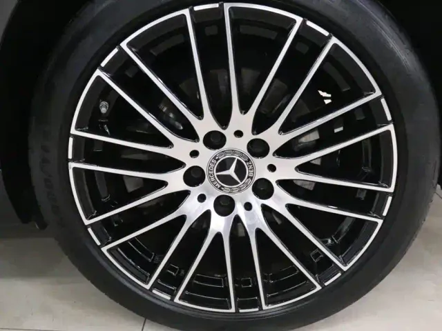 Mercedes-Benz C-Class — Фото автомобиля 16