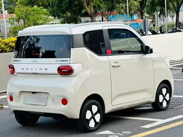 Wuling Motors Hongguang MINIEV 2024 3rd Gen 215km Advanced — Фото автомобиля 6