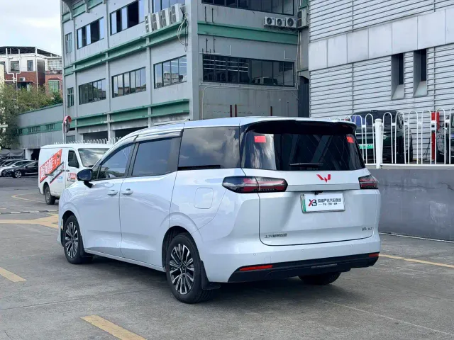 Wuling Starlight 730 — Фото автомобиля 7