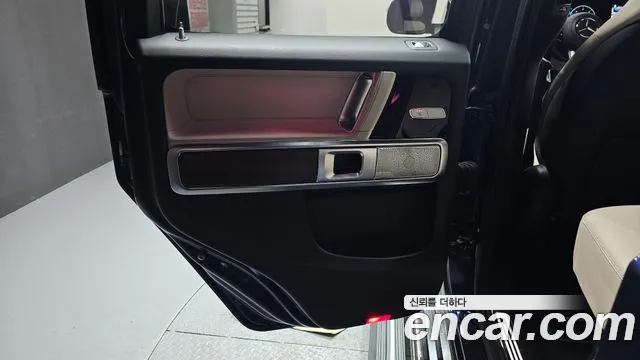 Mercedes-Benz G-Class — Фото автомобиля 22