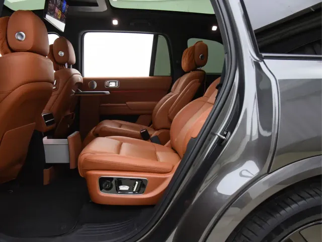 Li Auto L9 — Фото автомобиля 12