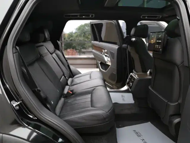 Land Rover Range Rover — Фото автомобиля 24
