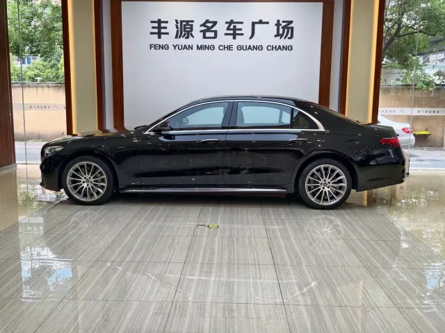 Mercedes-Benz S-Class — Фото автомобиля 28