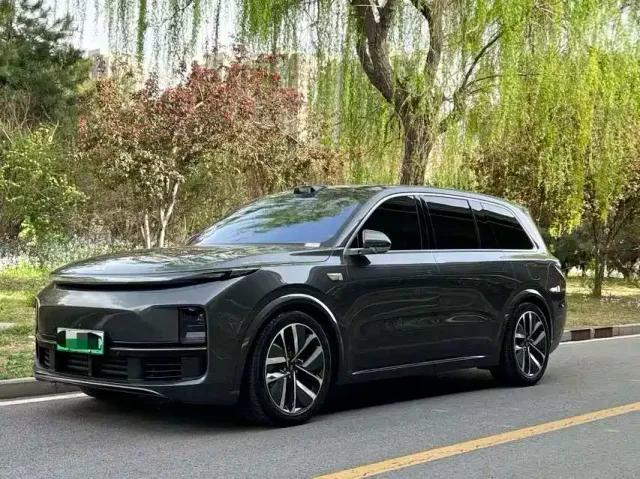 Фотография автомобиля — Li Auto L9