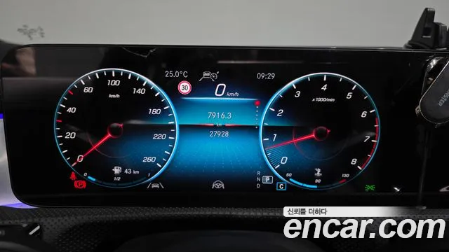 Mercedes-Benz CLA-Class — Фото автомобиля 8