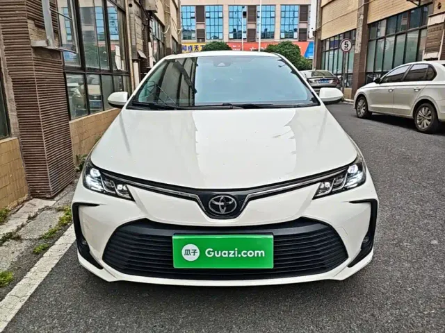 Toyota Corolla — Фото автомобиля 2
