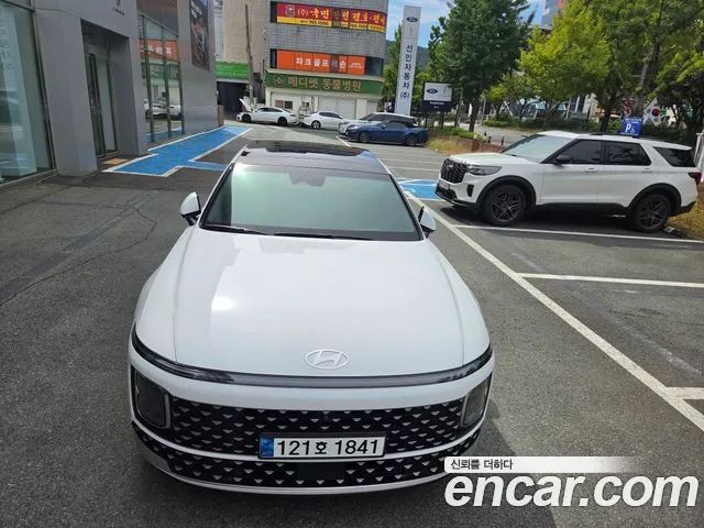 Hyundai Grandeur GN7 — Фото автомобиля 3