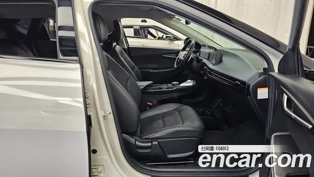 Kia EV6 — Фото автомобиля 16