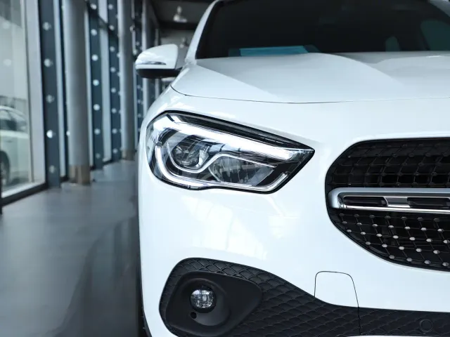 Mercedes-Benz GLA-Class — Фото автомобиля 10