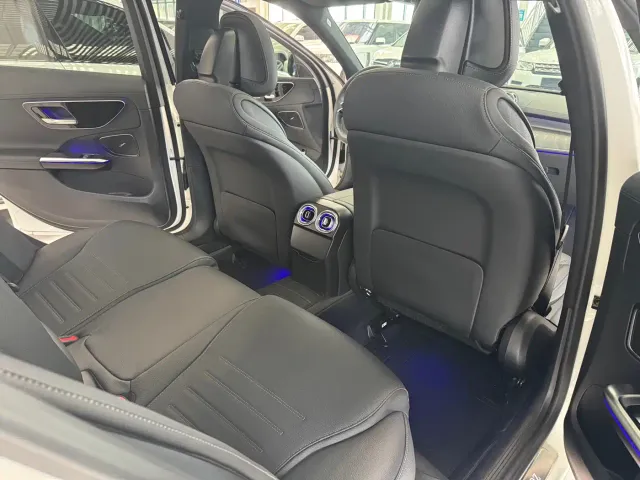 Mercedes-Benz C-Class — Фото автомобиля 10
