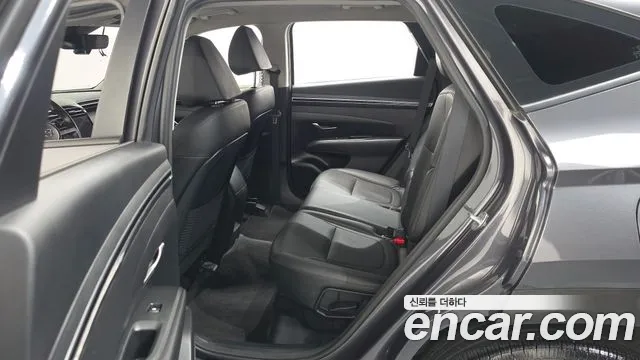 Hyundai Tucson Tucson (NX4) Бензин 1.6 турбо 2WD — Фото автомобиля 11