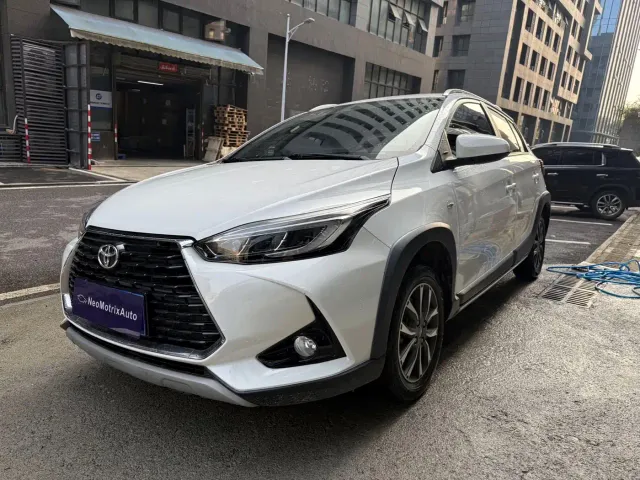 Фотография автомобиля — Toyota YARiS L Zhi Xuan