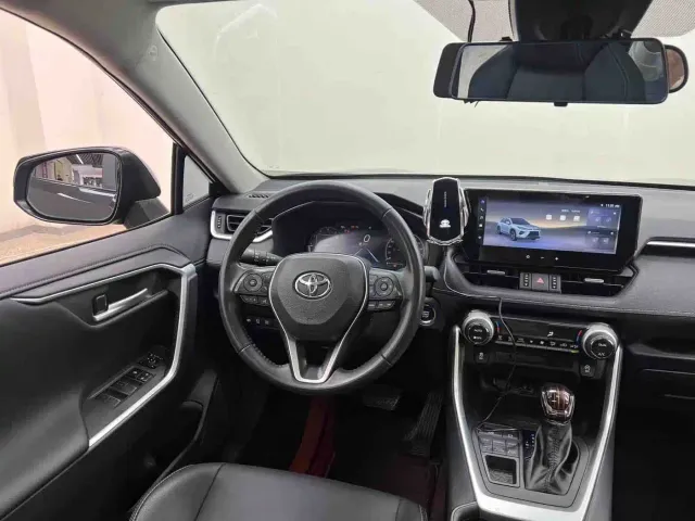 Toyota Wildlander — Фото автомобиля 17