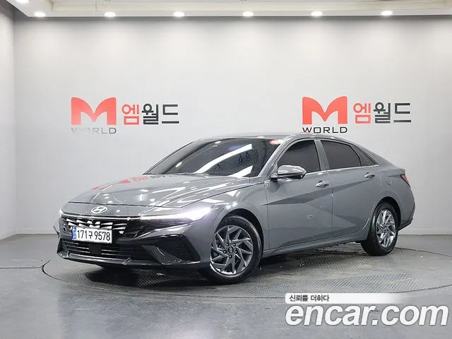 Фотография автомобиля — Hyundai Avante CN7