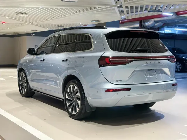 Aito M7 — Фото автомобиля 4