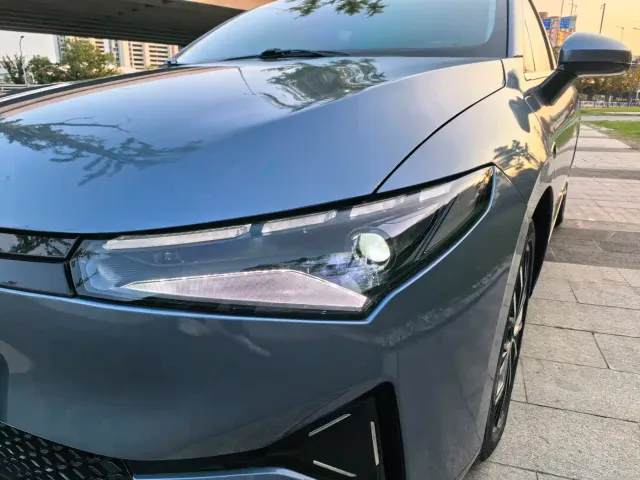 Xpeng P5 — Фото автомобиля 4