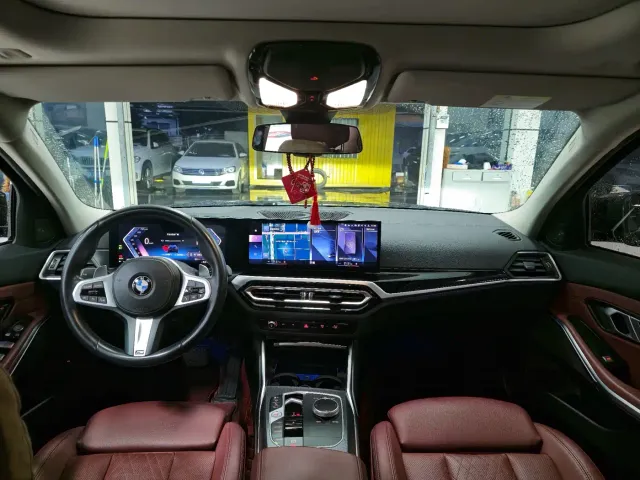 BMW 3 Series — Фото автомобиля 4