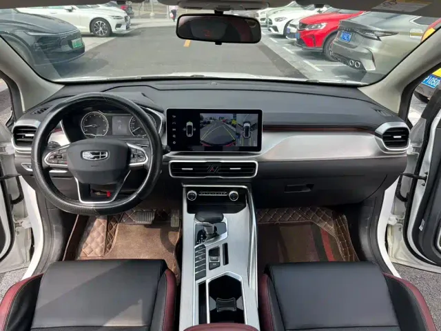 Geely Binyue — Фото автомобиля 12
