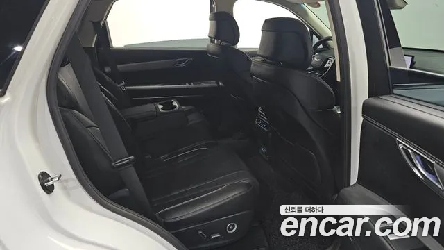 Genesis GV80 — Фото автомобиля 16