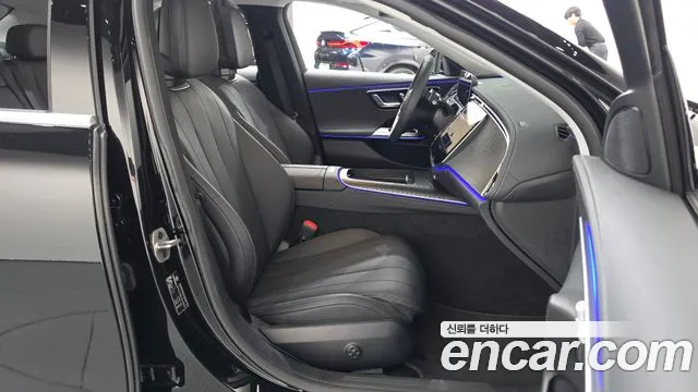 Mercedes-Benz E-Class W214 — Фото автомобиля 16