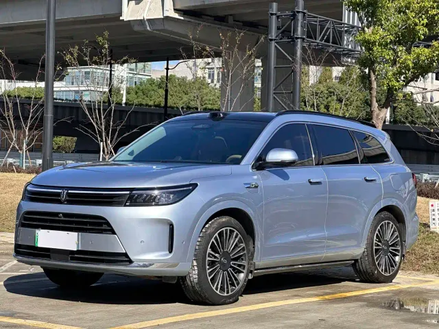 Aito M7 — Фото автомобиля 9