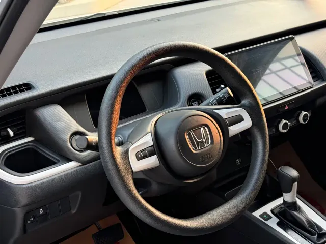 Honda Fit — Фото автомобиля 5