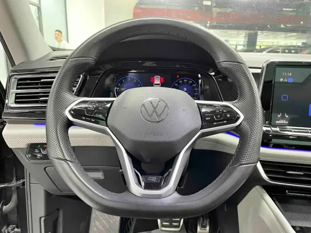 Volkswagen Teramont — Фото автомобиля 12