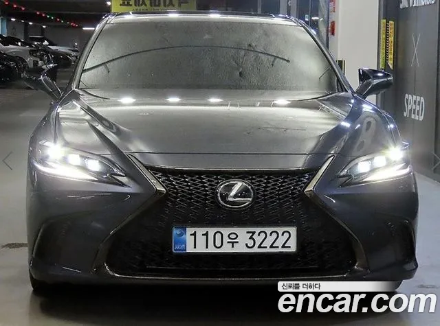 Lexus ES — Фото автомобиля 2