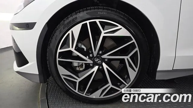 Hyundai Ioniq 6 — Фото автомобиля 5