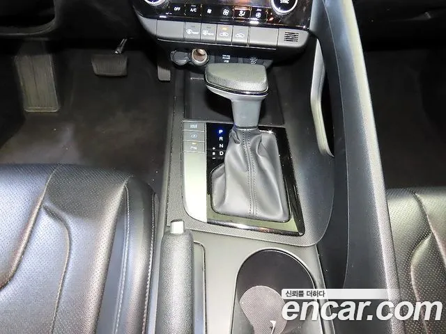 Hyundai Avante — Фото автомобиля 12