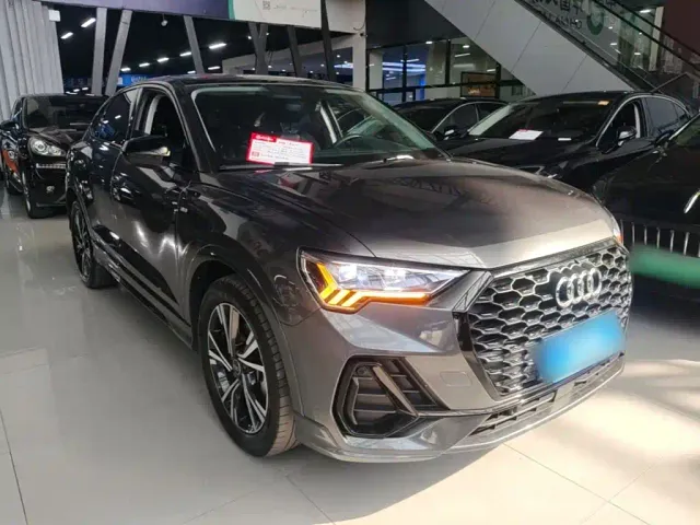 Audi Q3 Sportback — Фото автомобиля 3
