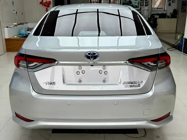 Toyota Corolla — Фото автомобиля 5