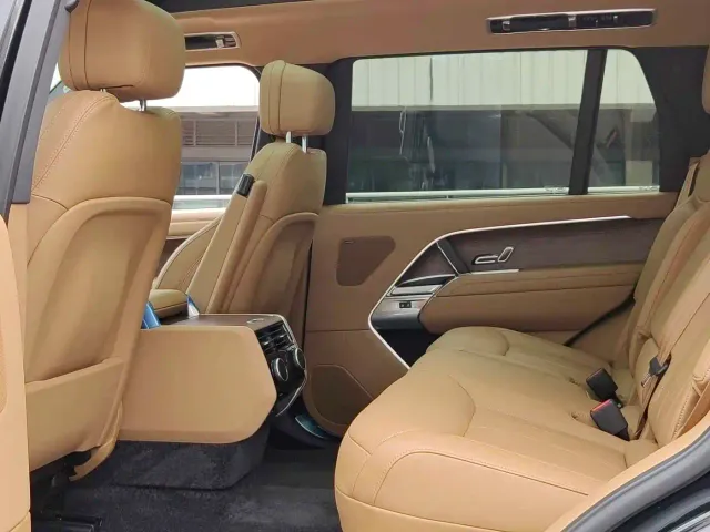 Land Rover Range Rover — Фото автомобиля 24