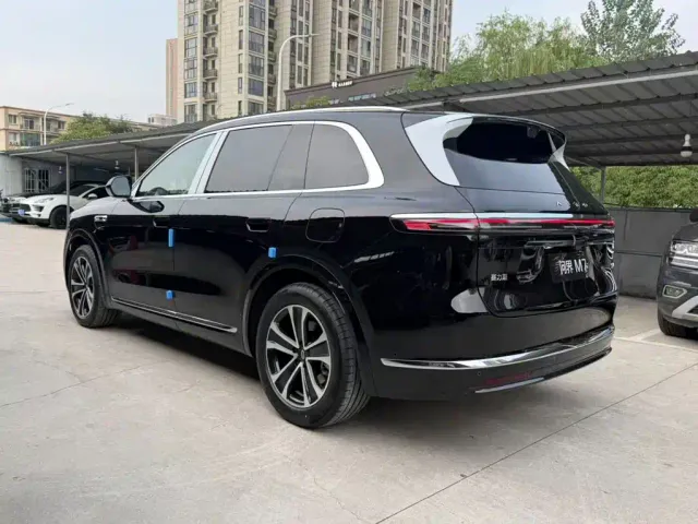 Aito M7 — Фото автомобиля 7