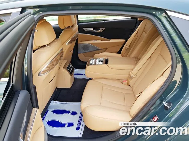 Kia K9 The New K9 2-е поколение — Фото автомобиля 12