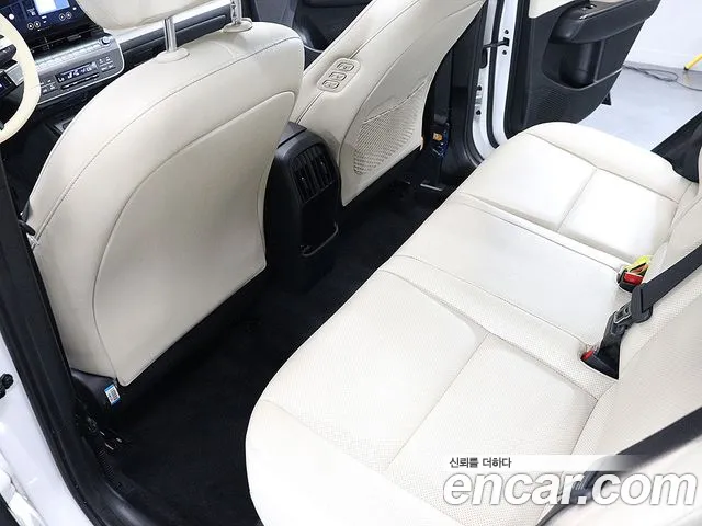 Hyundai Kona SX2 — Фото автомобиля 8