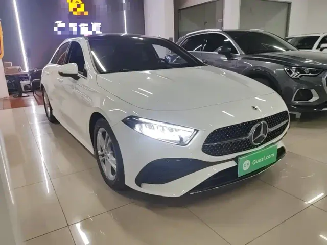 Mercedes-Benz A-Class — Фото автомобиля 3