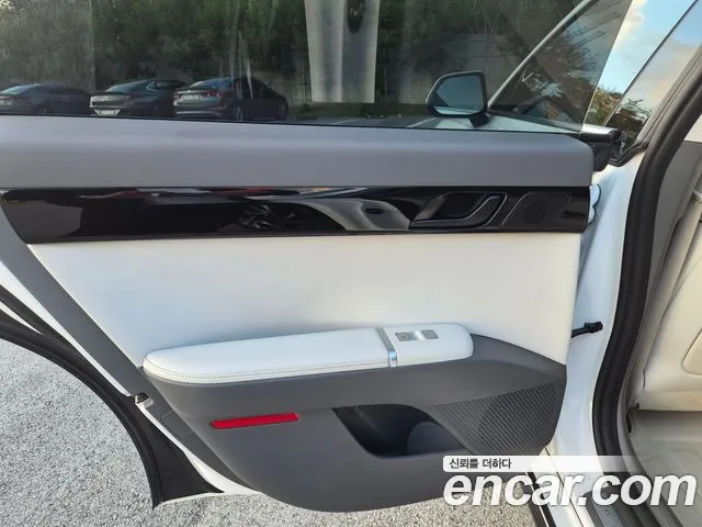 Hyundai Grandeur GN7 — Фото автомобиля 18