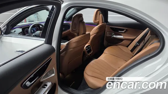 Mercedes-Benz E-Class W214 — Фото автомобиля 25