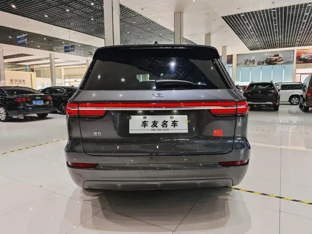 Li Auto ONE — Фото автомобиля 21