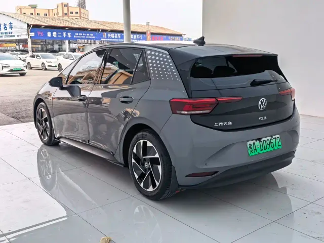 Volkswagen ID.3 — Фото автомобиля 6