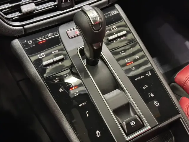 Porsche Macan — Фото автомобиля 20