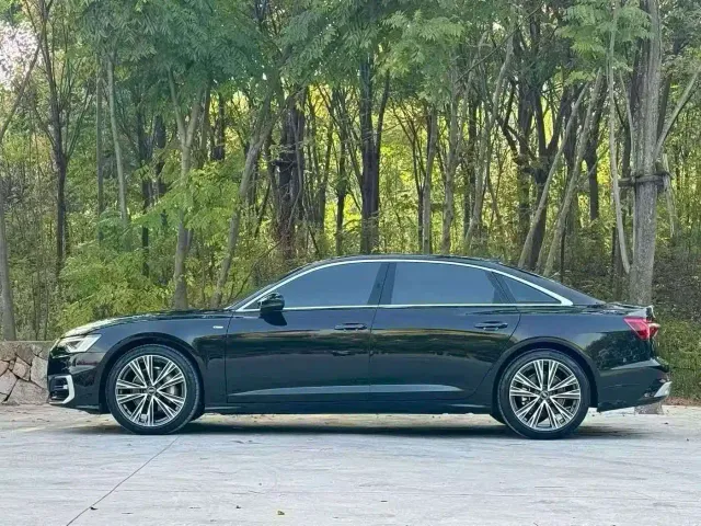 Audi A6L — Фото автомобиля 9