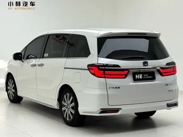 Honda Odyssey — Фото автомобиля 6