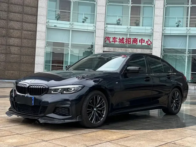 Фотография автомобиля — BMW 3 Series