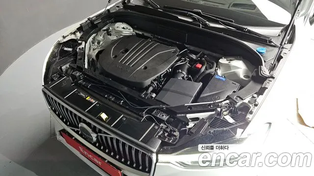 Вольво XC60 — Фото автомобиля 6