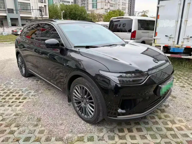Leapmotor C11 — Фото автомобиля 5