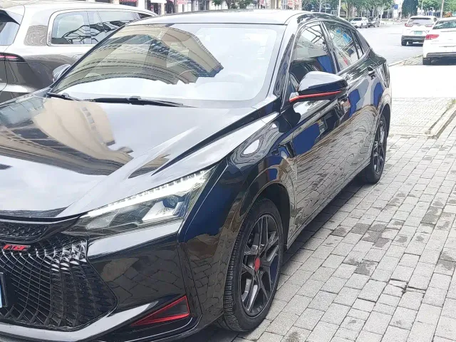 Dongfeng Aeolus Yixuan 2022 230T Auto Light-Chasing Knight Edition — Фото автомобиля 2